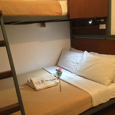 Vip Suite Hotel Makati City Extérieur photo