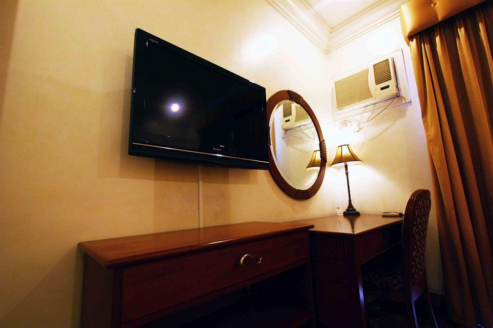 Vip Suite Hotel Makati City Extérieur photo
