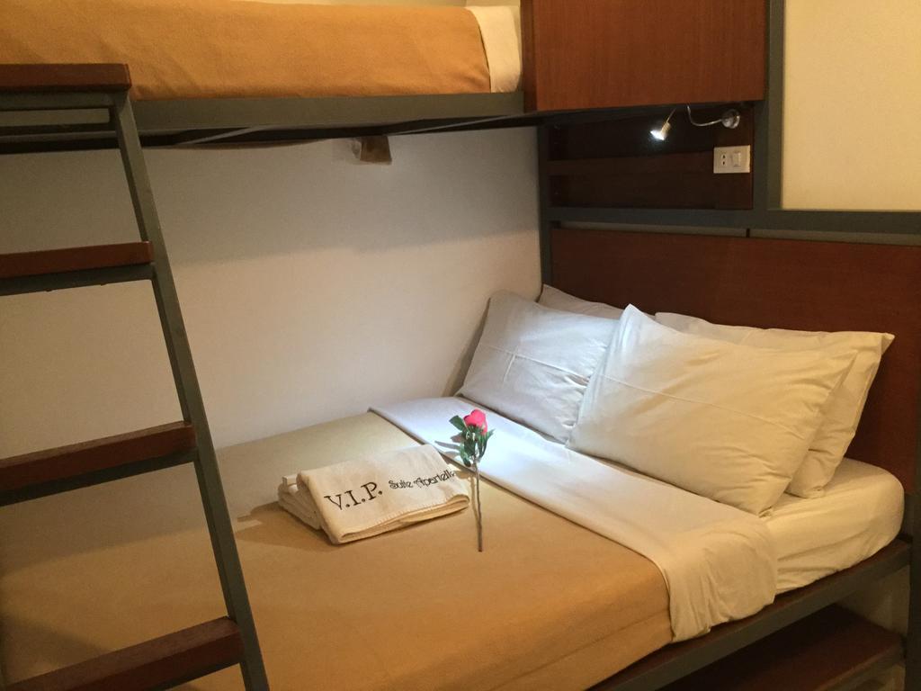 Vip Suite Hotel Makati City Extérieur photo