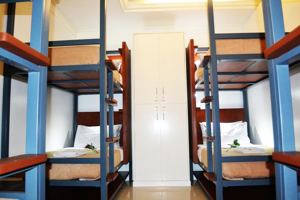 Vip Suite Hotel Makati City Extérieur photo