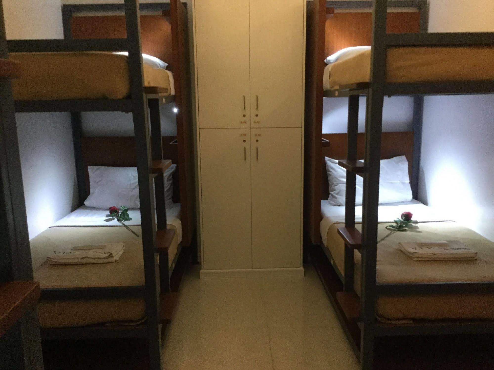 Vip Suite Hotel Makati City Extérieur photo